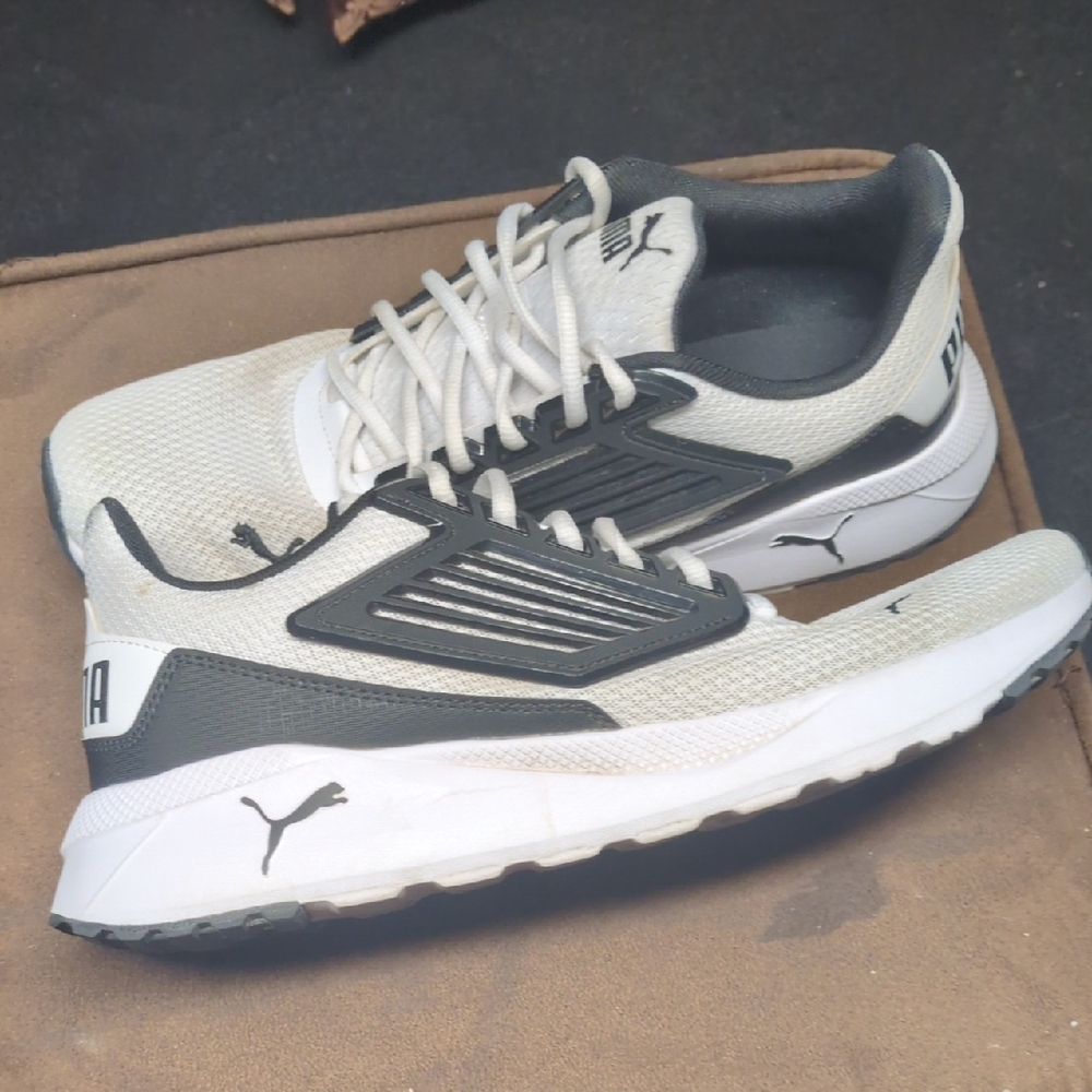 Puma Black and White Athletic Shoes